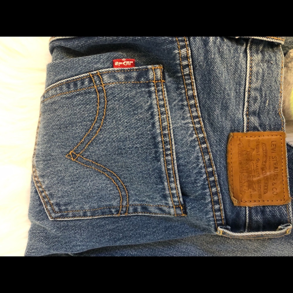Levi’s wedgie straight jeans